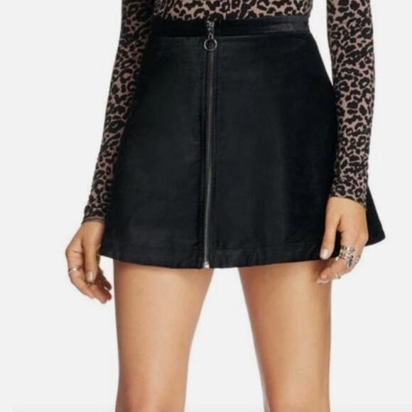 Free People Funkytown Black Velvet A line Mini Skirt Zip Front Sz 12 NWT - Picture 1 of 16